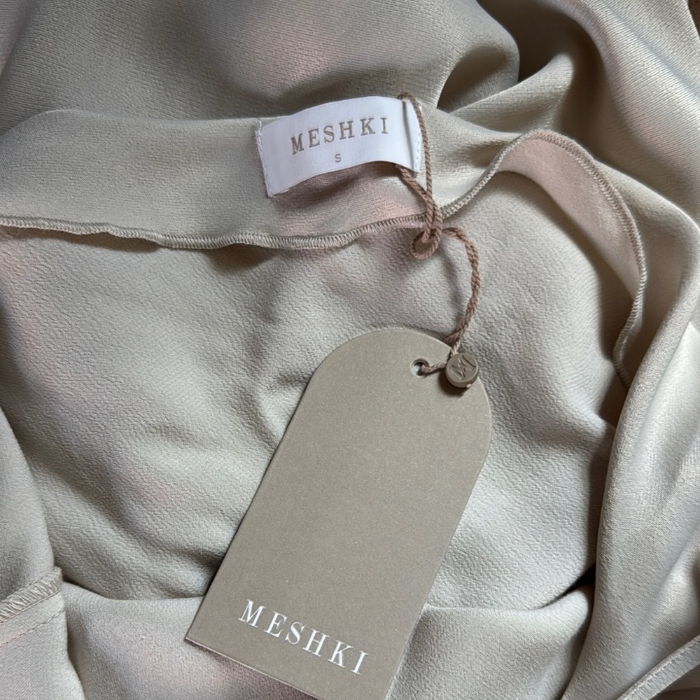 Meshki - Elegant Gown- Small- NWT - Picture 5 of 7